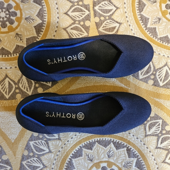 Rothys The Flat Womens Ballet Slip On Shoes Size 9.5 Navy Knit Mesh Round Toe - Picture 2 of 3